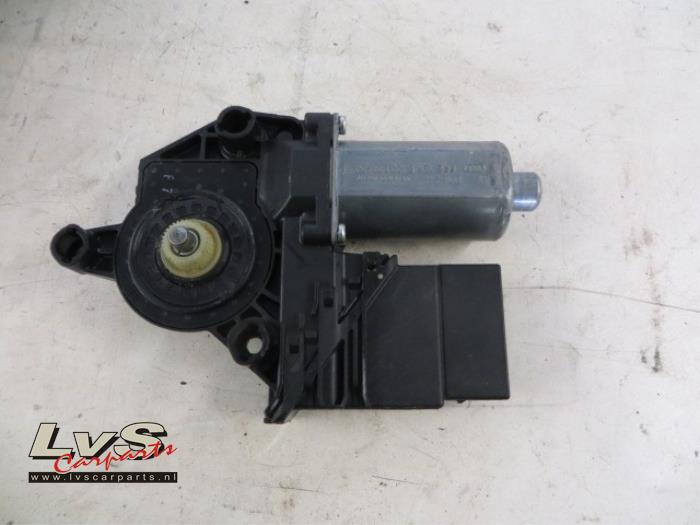 Volkswagen Golf Door window motor