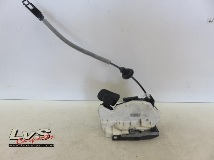 Volkswagen Polo Deurslot Mechaniek 2Deurs rechts