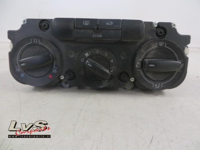 Volkswagen Golf Air conditioning control panel