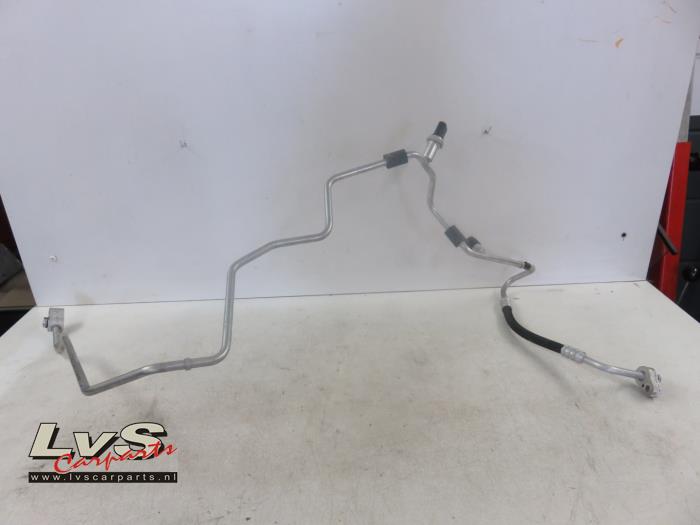 Volkswagen Polo Air conditioning line