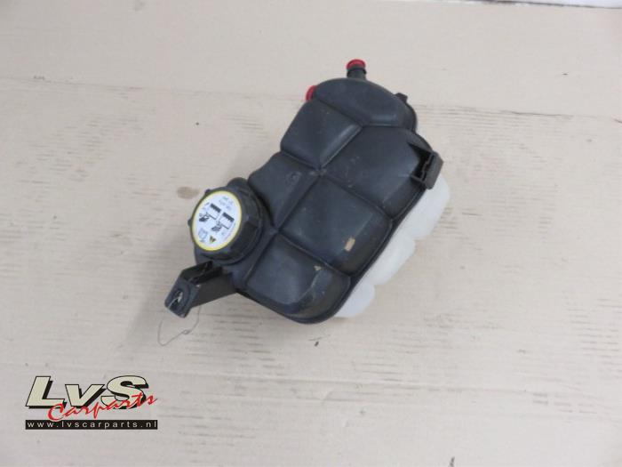 Volvo V70 Expansion vessel