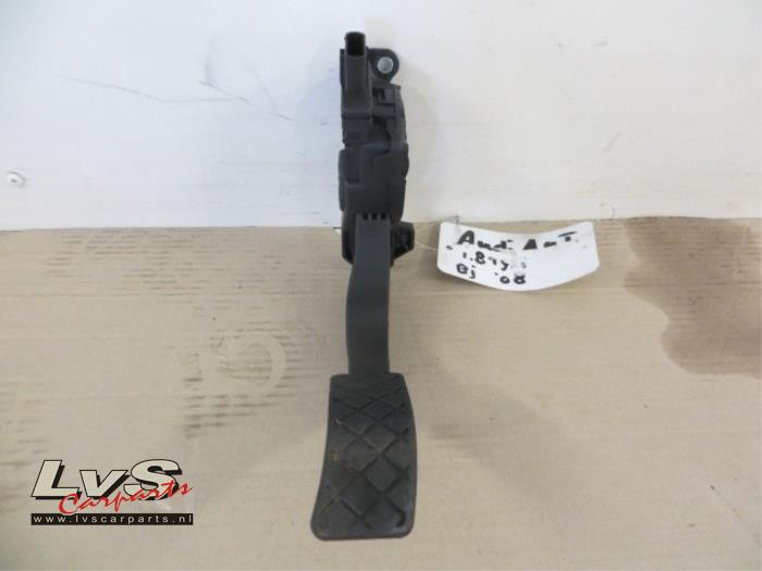 Audi A4 Accelerator pedal