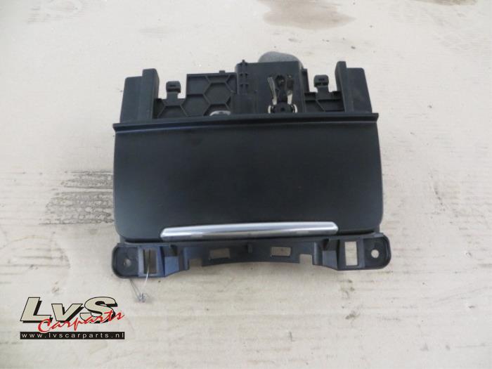 Audi Q5 Cendrier avant