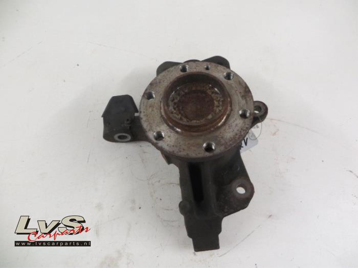 Mercedes Sprinter Fusee rechts-voor