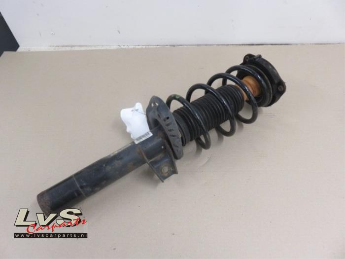 Volkswagen Golf Schokdemper links-voor