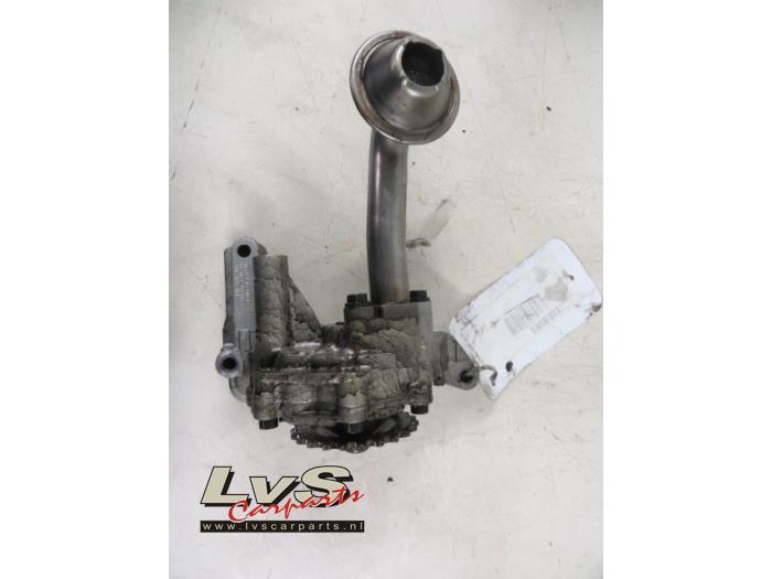 Volkswagen Golf Oil pump