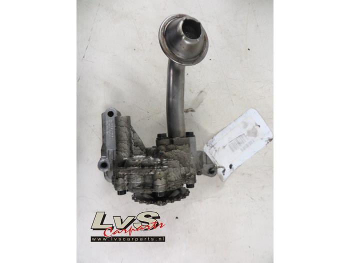 Volkswagen Golf Oil pump