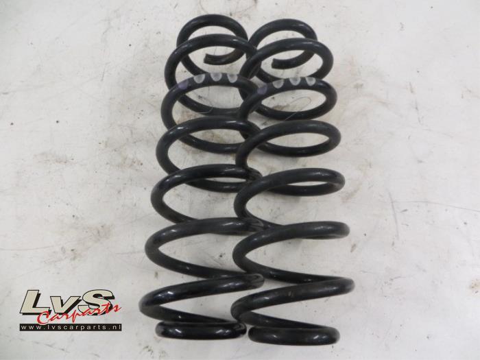 Volkswagen Touran Rear coil spring