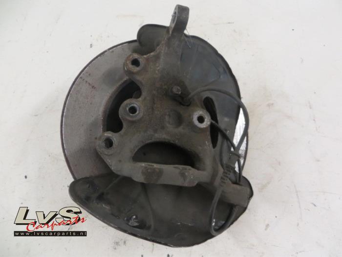 Mercedes C-Klasse Achsschenkel links vorne