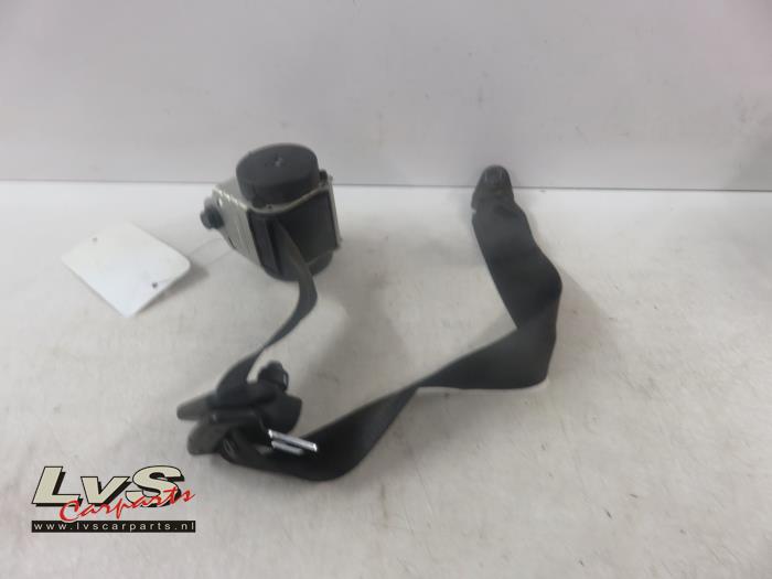 Opel Agila Rear seatbelt, left