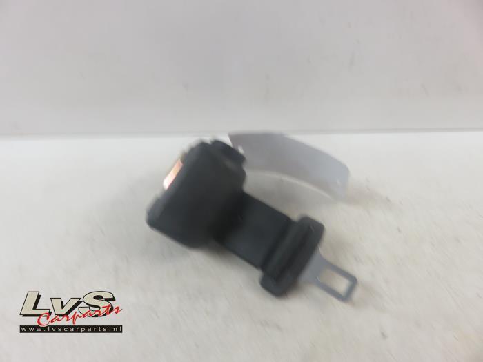 Volkswagen Passat Ceinture de sécurité arrière centre