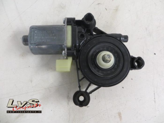 Volkswagen Touran Door window motor