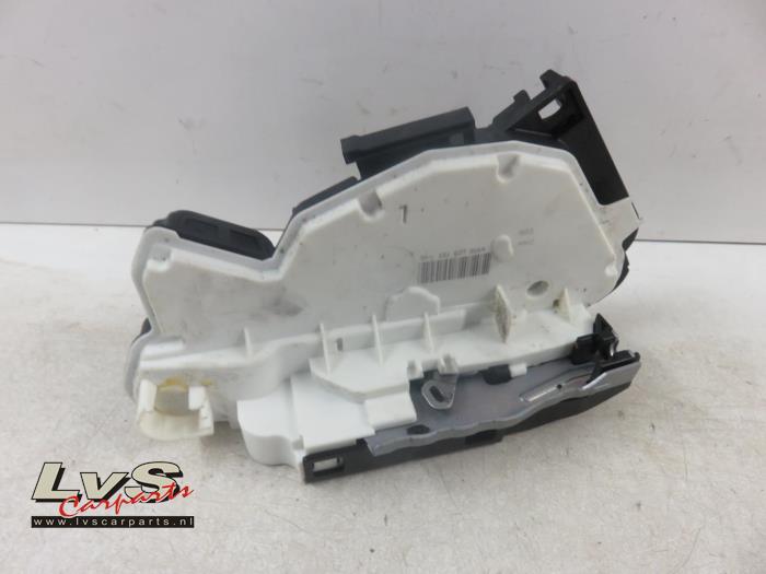 Volkswagen UP Deurslot Mechaniek 2Deurs rechts