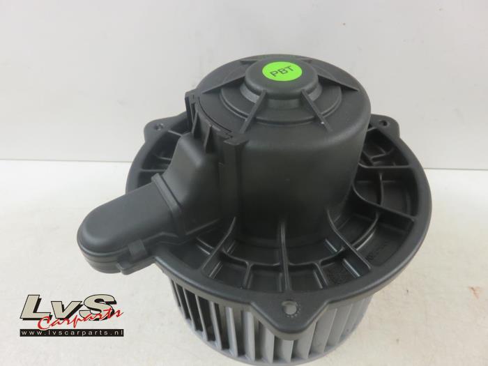 Hyundai I20 Heating and ventilation fan motor