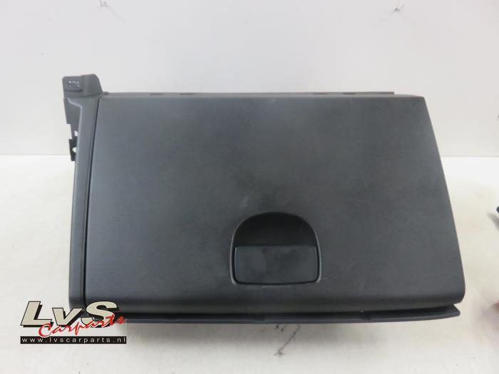 Hyundai I20 Glovebox