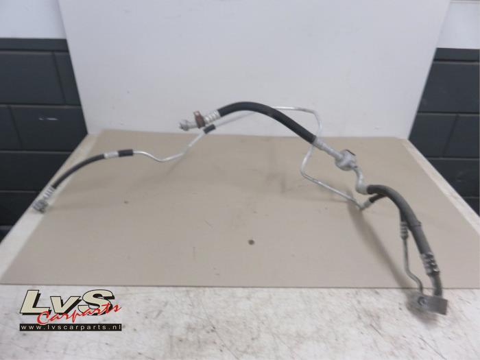 Opel Zafira B Tuyau clim