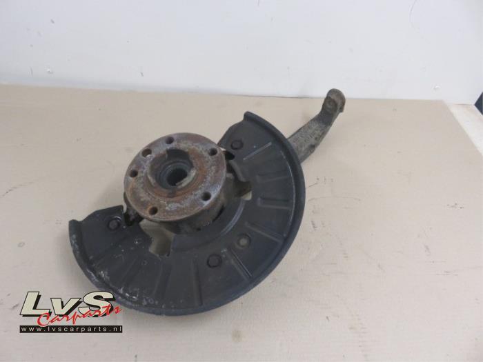 Audi Q7 Fusee links-voor