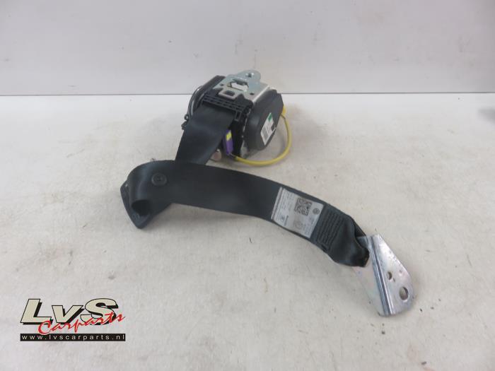 Volkswagen Golf Tendeur de ceinture droit