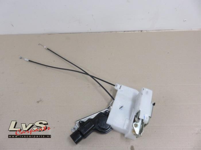 Nissan Pixo Deurslot Mechaniek 4Deurs links-achter