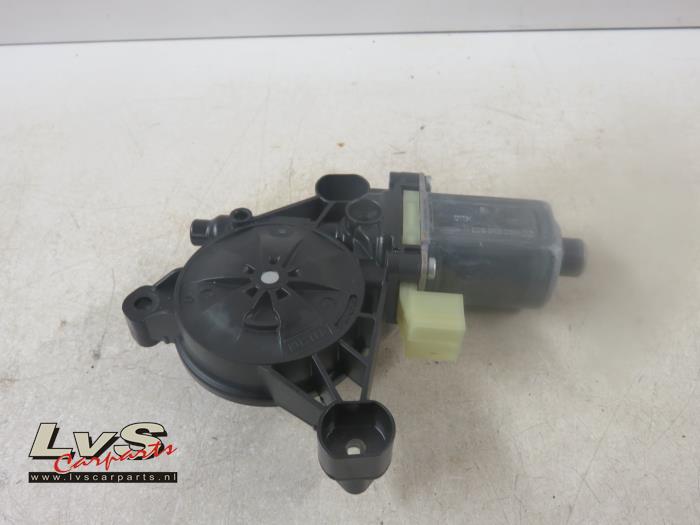 Volkswagen Golf Moteur de vitre portière