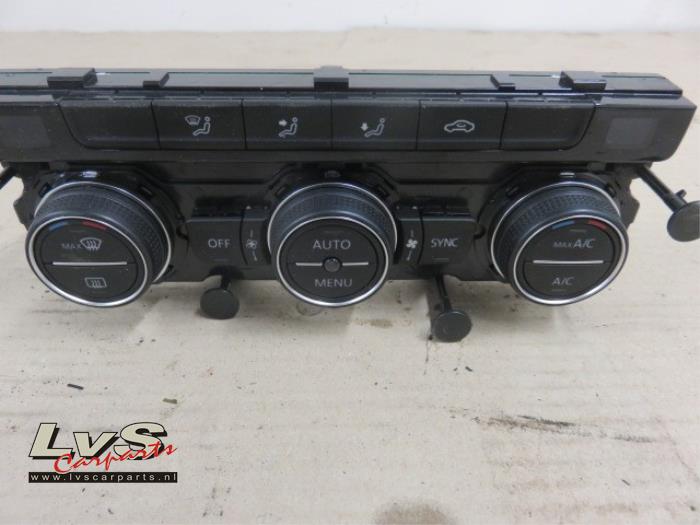 Volkswagen Golf Air conditioning control panel