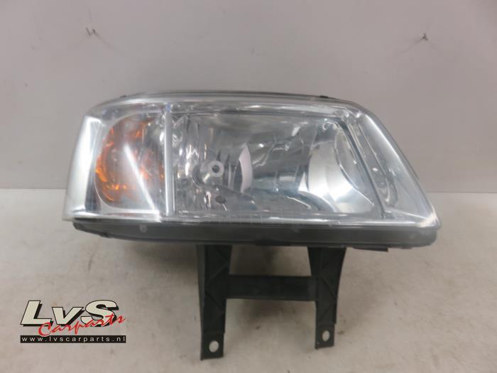 Volkswagen Transporter Headlight, right