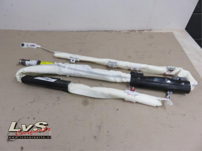 Kia Carens Airbag Himmel links