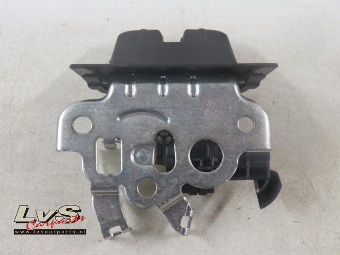 Audi A6 Tailgate lock mechanism