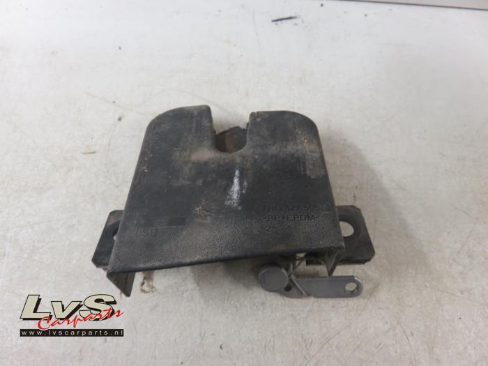 Volkswagen Transporter Tailgate lock mechanism