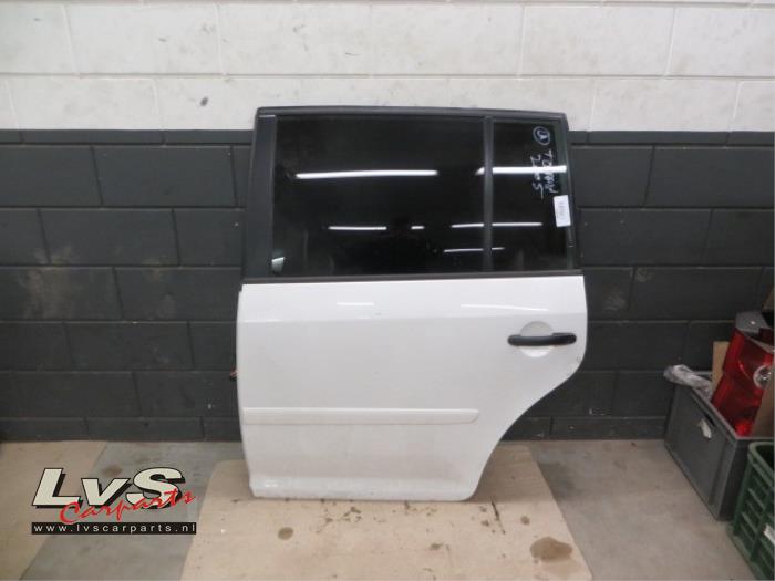 Volkswagen Touran Rear door 4-door, left