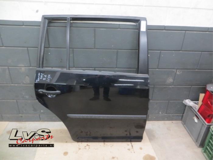 Volkswagen Touran Rear door 4-door, right