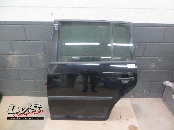 Volkswagen Touran Rear door 4-door, left
