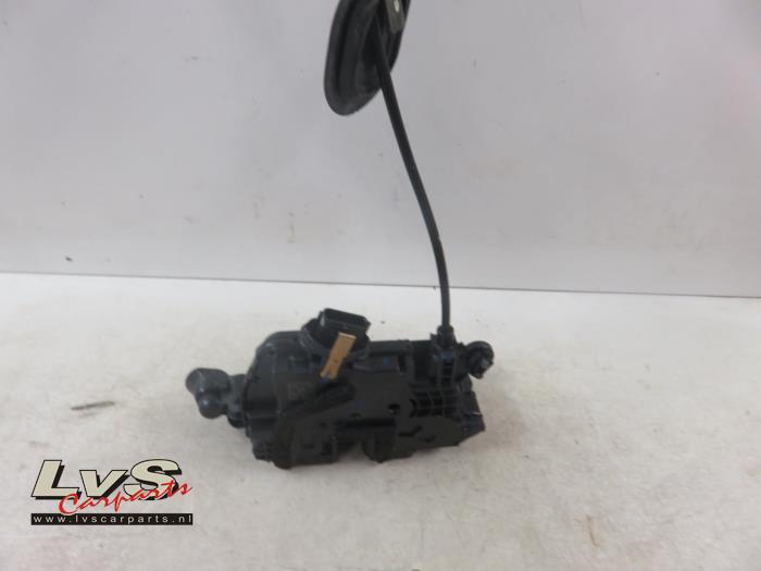 Renault Captur Deurslot Mechaniek 4Deurs links-voor