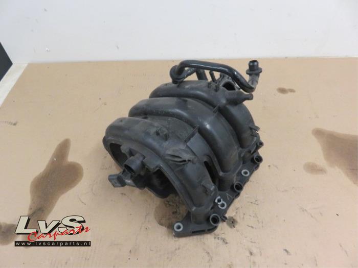 Volkswagen Polo Intake manifold