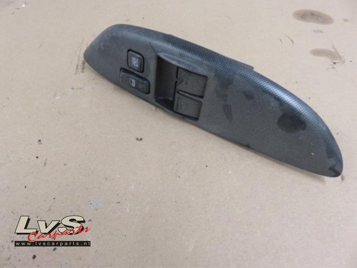 Toyota Yaris Electric window switch