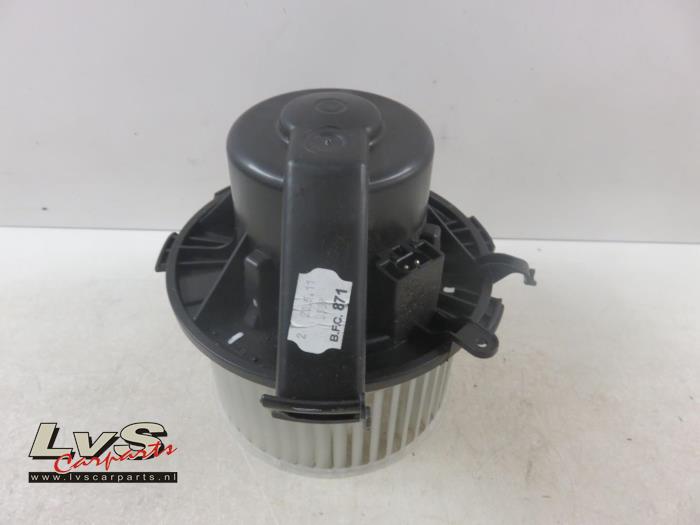 Volkswagen Crafter Heating and ventilation fan motor