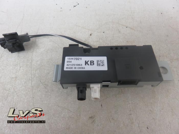 Opel Astra Antennenverstärker