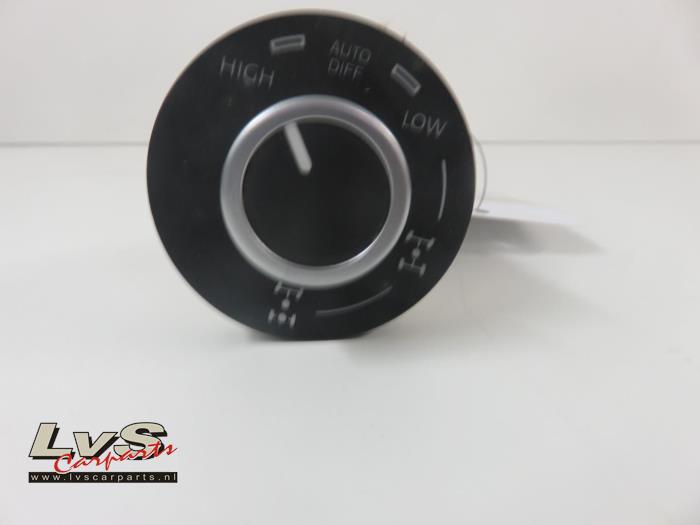 Volkswagen Touareg Controlled-slip differential switch