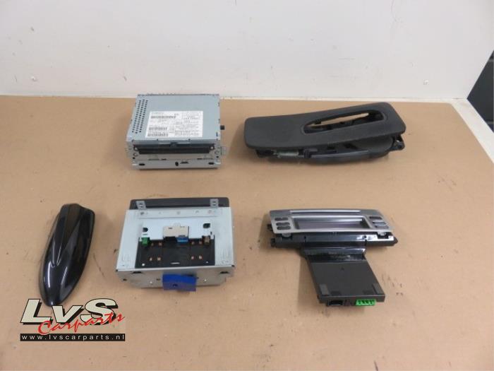 Volvo V70 Navigation set