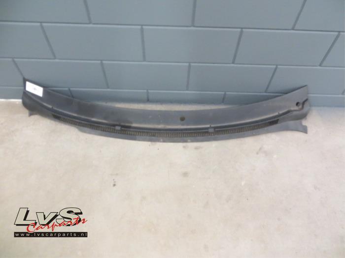 Volkswagen Transporter Cowl top grille