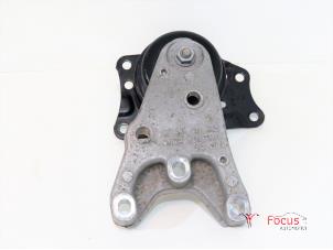 Używane Wspornik silnika Skoda Fabia II Combi 1.2i 12V Cena € 25,00 Procedura marży oferowane przez Focus Automotive