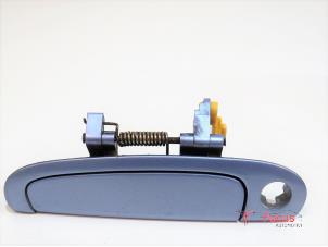 Gebruikte Portiergreep 4Deurs links-voor Kia Picanto (BA) 1.1 12V Prijs € 20,00 Margeregeling aangeboden door Focus Automotive