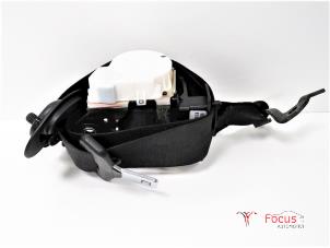 Gebruikte Veiligheidsgordel rechts-voor BMW 1 serie (E87/87N) 116i 1.6 16V Prijs € 7,95 Margeregeling aangeboden door Focus Automotive