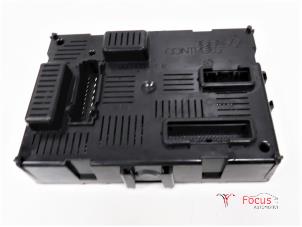 Używane Sterownik Body Control Nissan Note (E11) 1.4 16V Cena € 25,00 Procedura marży oferowane przez Focus Automotive