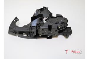 Begagnade Dörrlåsmekanism, 4-dörrars, vänster fram Volvo V50 (MW) 1.6 D 16V Pris € 25,00 Marginaltabell erbjuds av Focus Automotive