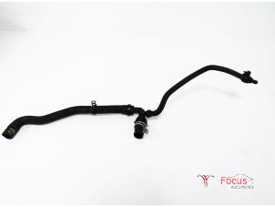 Begagnade Kylarslang Renault Twingo III (AH) 1.0 SCe 70 12V Pris € 14,95 Marginaltabell erbjuds av Focus Automotive