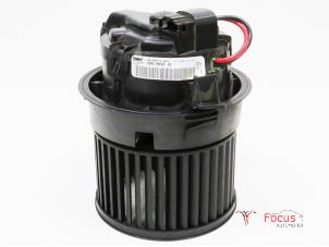 Gebruikte Chaufage Ventilatiemotor Peugeot 208 I (CA/CC/CK/CL) 1.4 16V Prijs € 7,95 Margeregeling aangeboden door Focus Automotive