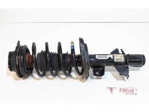 Gebruikte Schokdemperpoot rechts-voor Alfa Romeo Giulietta (940) 1.6 JTDm 16V Prijs € 65,00 Margeregeling aangeboden door Focus Automotive