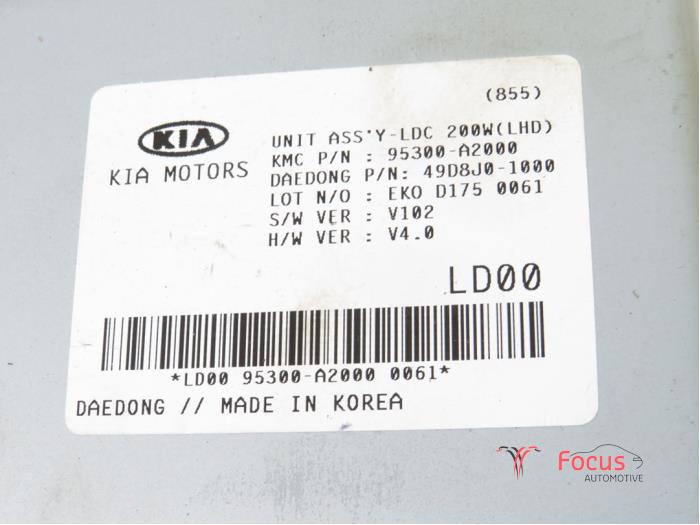 Elservostyrningsenhet från en Kia Cee'd Sportswagon (JDC5) 1.6 CRDi 16V VGT 2017