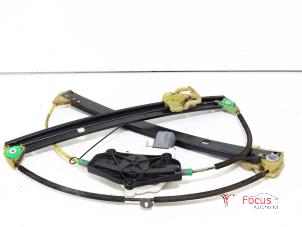 Gebruikte Ruitmechaniek 4Deurs rechts-voor Audi A4 Avant (B8) 2.0 TDI 16V Prijs € 40,00 Margeregeling aangeboden door Focus Automotive